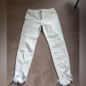 KanCan White Frayed Hem ankle Jeans 9/28